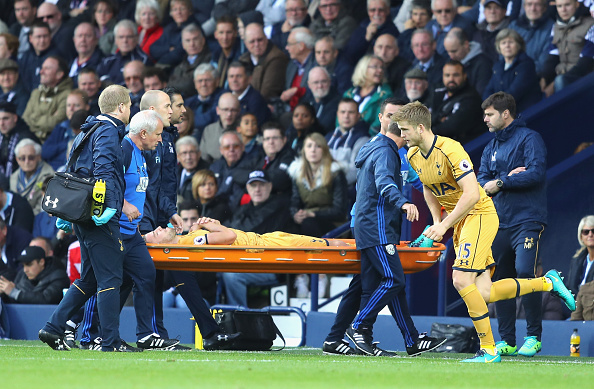 Toby Alderweireld being stretched off (Photo: Getty Images)