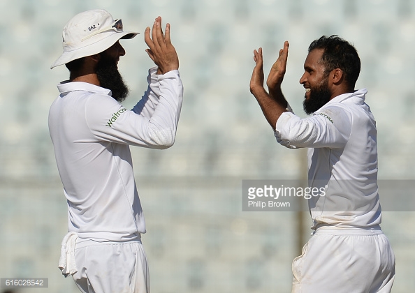 Rashid helped England stay in control (photo: Getty Images)