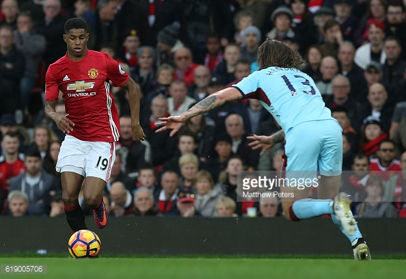 Above: Marcus Rashford in action during Manchester United's 0-0 draw with Burnley | Photo: Getty Images