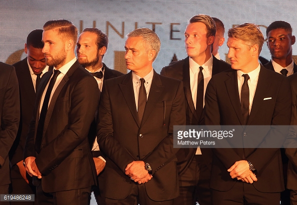 Mourinho and Schweinsteiger pictured together at a Unicef dinner with the United team this week | Photo: Matthew Peters / Getty Images