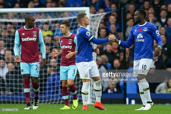 Above: Romelu Lukaku and Ross Barkley celebrating in Everton's 2-0 victory over West Ham | Photo: Getty Images