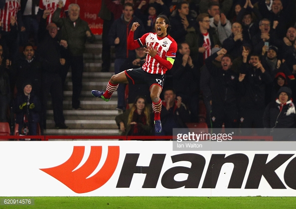 Van Dijk celebrates against Inter. Photo: Getty.