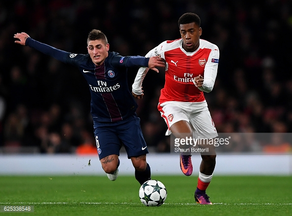 Iwobi fends off Verratti. Photo: Shaun Botterill/Getty