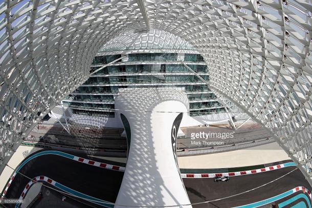 Hamilton showed good pace, but struggled with brakes. | Photo: Getty Images/Mark Thompson