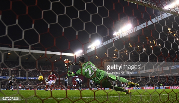 Darlow saved two penalties against former club Forest last season. (picture: Getty Images / Laurence Griffiths)