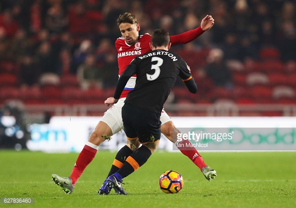 The left-back had a tough evening against Gaston Ramirez (photo: Getty Images)