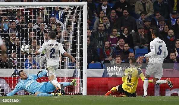 Reus slides in late on to level up the tie. Photo: Getty/ Angel Martinez