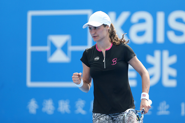 Niculescu finishes the first set strongly | Photo: Zhong Zhi/Getty Images