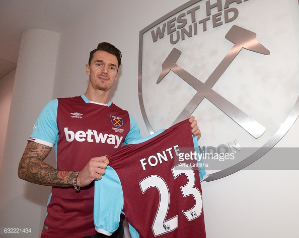 Jose Fonte's move to West Ham has increased Southampton's problems at the back. Photo:Getty.
