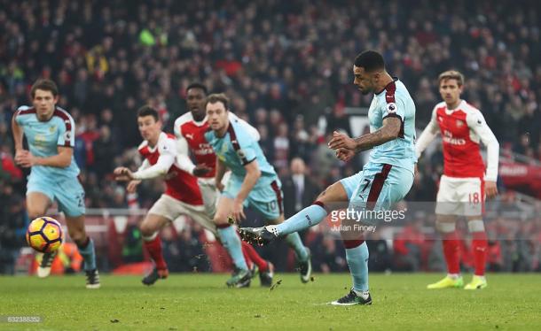 Andre Gray tucks away his penalty. | Photo: Getty Images/Julian Finney