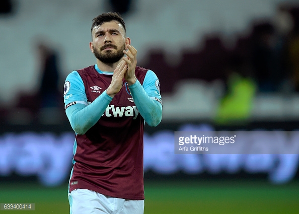 Snodgrass has failed to make an impact at West Ham. (picture: Getty Images / Arfa Griffiths)