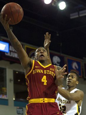 Jackson powers in for two of his career-high 26 points/Photo: Joshua S. Kelly/USA Today Sports