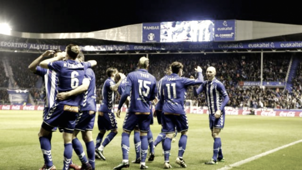 El Deportivo Alavés celebrando el 1-0 de Deyverson | FOTO: LaLiga