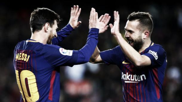 Messi e Alba comemoram mais uma jogada que terminou em gol | Foto: Divulgação/La Liga