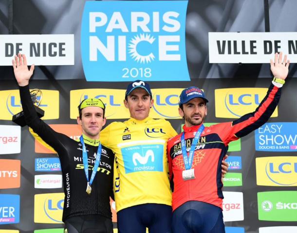 Marc Soler, Simon Yates y Gorka Izaguirre suben al podium en Niza. Fotografia oficial Paris-Niz
