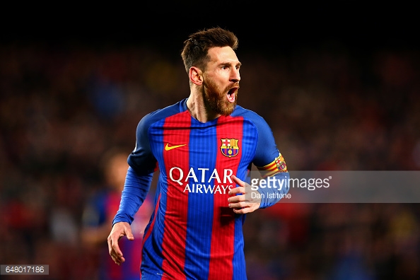 Messi is hard to defend against with 11 men, let alone 10 (photo: Getty Images)