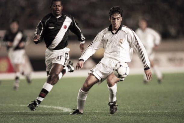 Raúl marcou o gol do título em 98 | Foto: Matthew Ashton/Getty Images