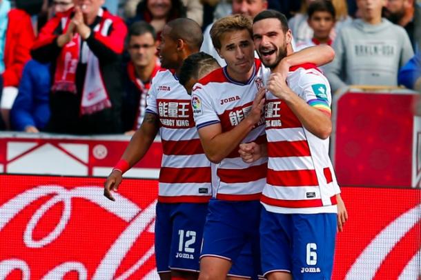 Fuente: Granada CF | Lombán celebra su gol ante el Sevilla