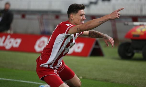 Darwin celebrando su gol | Fuente: UD Almería
