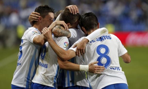 Los jugadores del Málaga celebran uno de los tantos anotados esta temporada. Foto: Málaga C.F