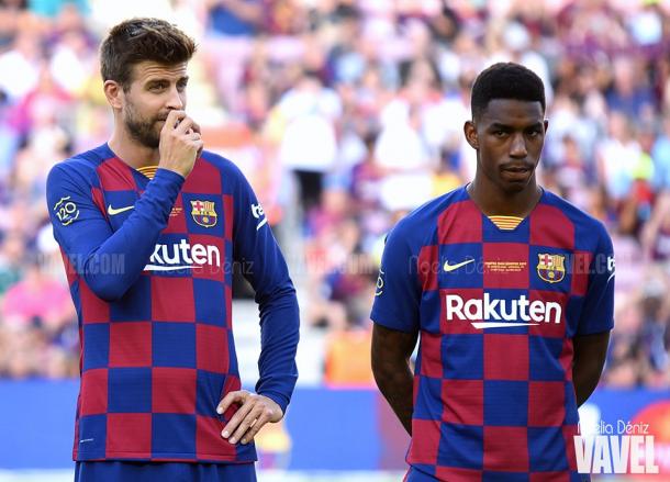 Gerard Piqué junto a Júnior Firpo. FOTO: Noelia Déniz