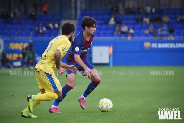 Álex Collado con el balón. FOTO: Noelia Déniz