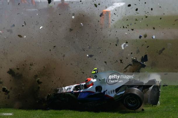 Robert Kubica showed immense mental fortitude to bounce back from this horror shunt. | Photo: Getty Images/Paul Gilham