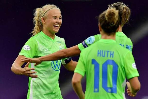 Harder celebra uno de sus goles. FOTO: UWCL