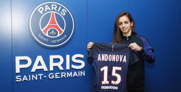 Natasa Andonova presents her new jersey and number | Source: psg.fr