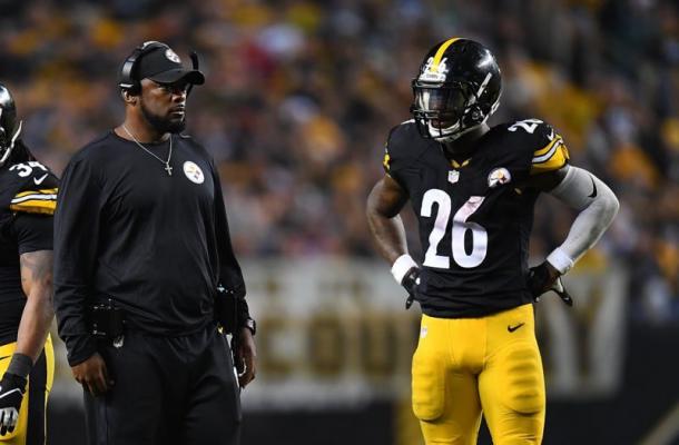 Tension between the Steelers and Bell continued on into the season | Source: Getty Images