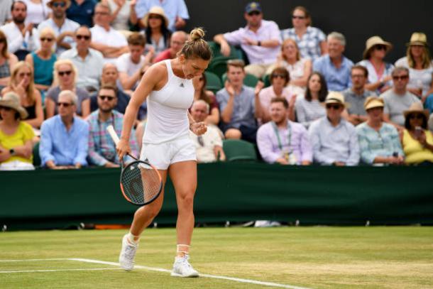 Simona Halep during her straight sets win over Victoria Azarenka (Getty/Shaun Botterill)