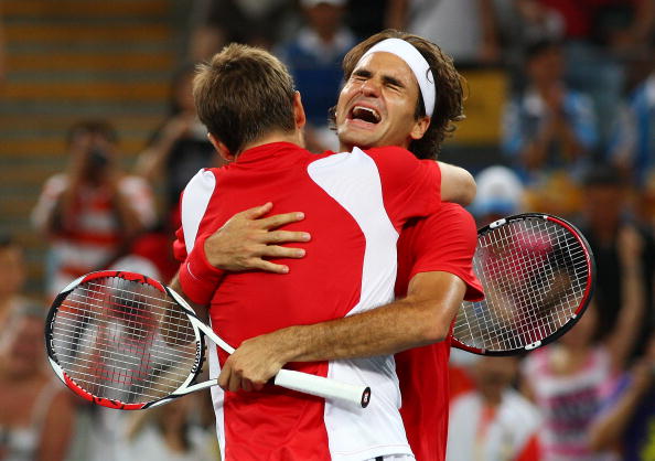 Federer comemora o ouro com Wawrinka/ Foto: Clive Brunskill/ Getty Images