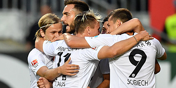 Hannover could celebrate a relatively straight forward win in the end. (Photo: Kicker)