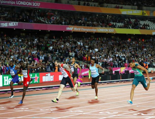 Guliyev crosses the line just ahead of Van Niekerk and Richards (Getty/Michael Steele)