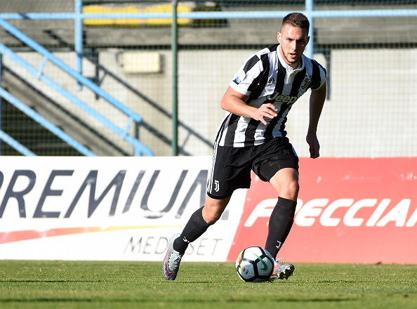 Pjaca em ação pelo time sub-19 da Juventus (Foto: Divulgação/Juventus FC)