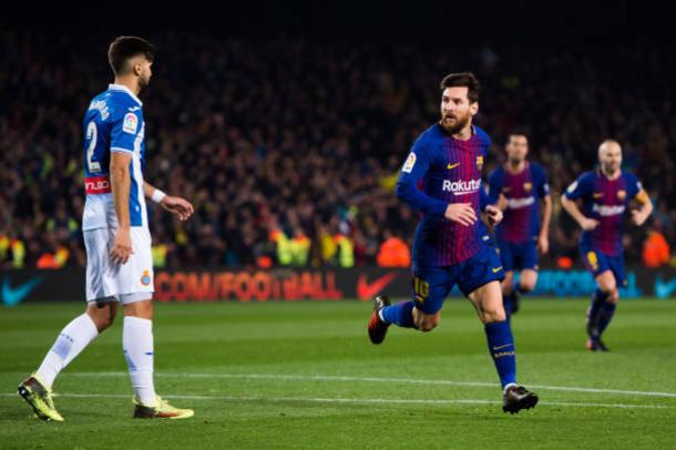 Messi marcou o 21º gol dele na carreira contra o Espanyol (Foto: Alex Caparros/Getty Images)