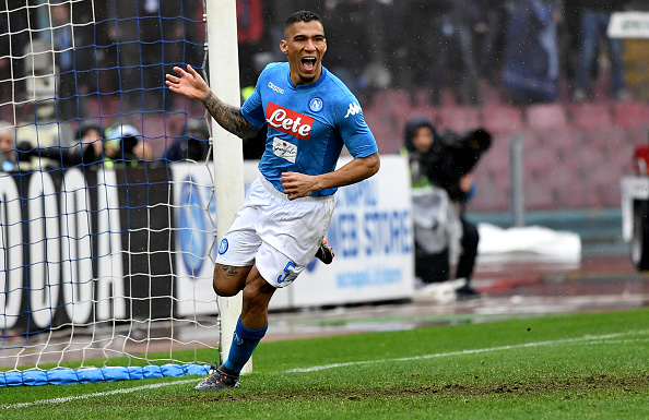 Gol de Allan deu a vitória ao Napoli (Foto: Tiziana Fabi/AFP)