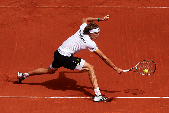 Alexander Zverev's drop shots were working extremely well today | Photo: Manuel Queimadelos Alonso / Getty Images Sport