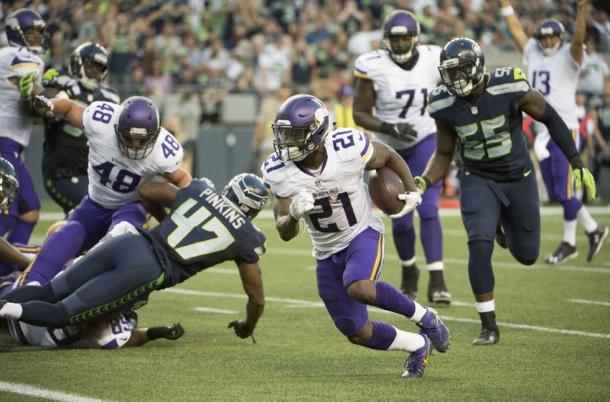 Jerick McKinnon runs in a touchdown in the Vikings win over the Seahawks. Photo: USA TODAY Sports