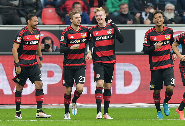 Jogadores comemorando um dos gols na vítoria sobre o Hertha que deu a classificação direta para UCL Foto: Marco Leipold/Getty Images