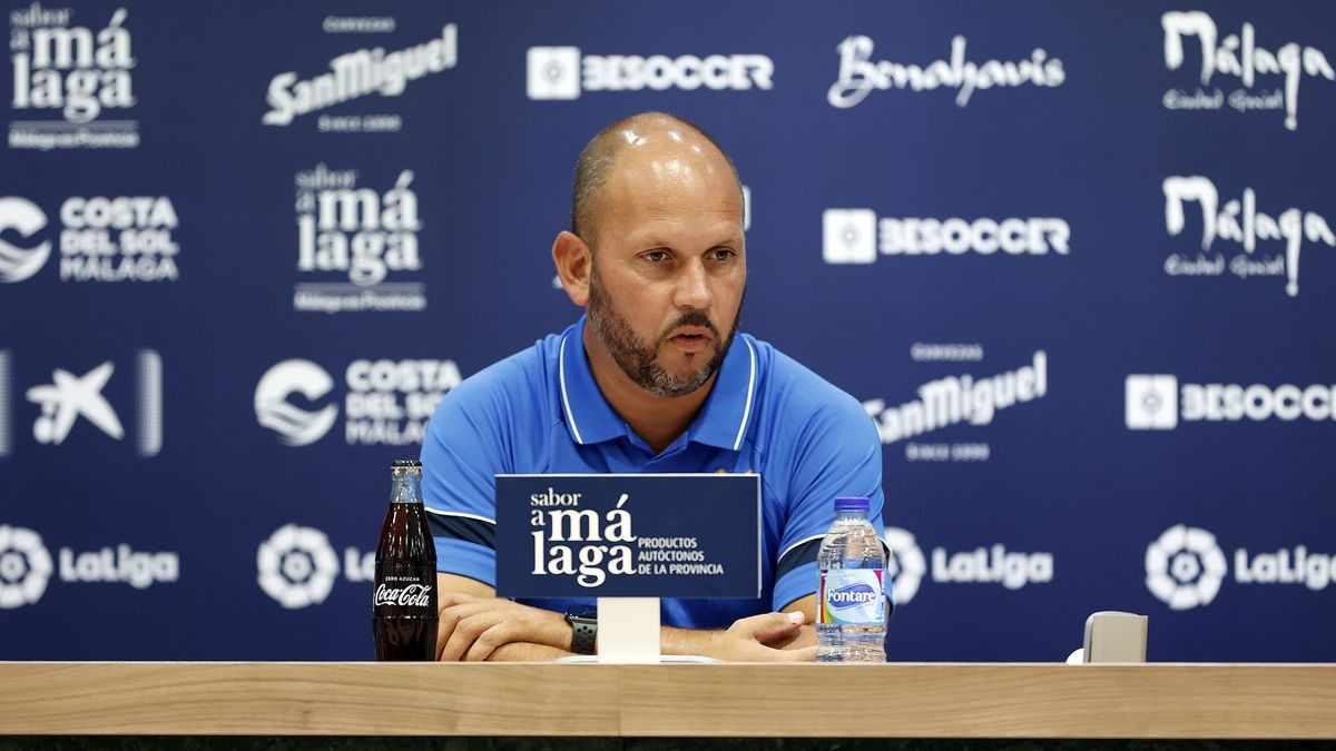 Imagen de José Alberto en rueda de prensa / Fuente: Málaga CF
