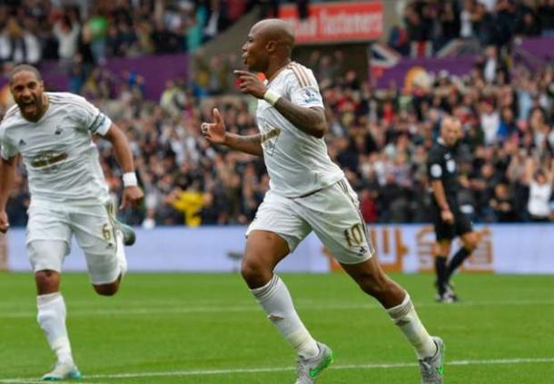 Should Ayew stay in South Wales? | Image source: GOAL.com