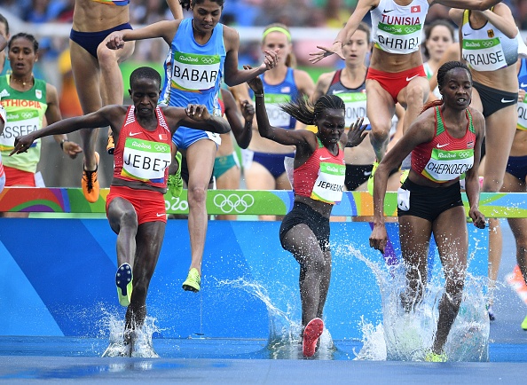 Ruth Jebet starts to take control during the final of the steeplechase (AFP/Johannes Eisele)