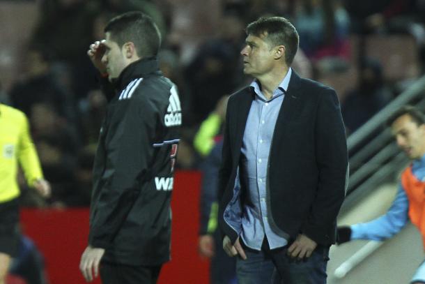 Pedro Morilla en su debut al frente del primer equipo del Granada | Foto: Antonio L. Juárez