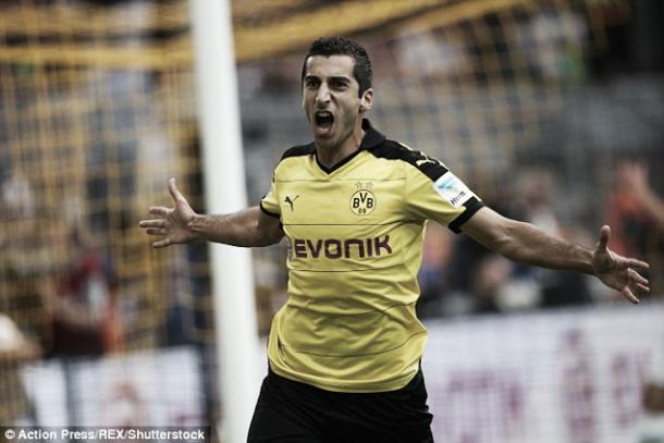 Above: Henrikh Mkhitaryan in action for Borussia Dortmund | Photo: Action Press/REX/Shutterstock