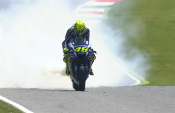 Rossi's engine blew early on when fighting for the lead  - www.crash.net