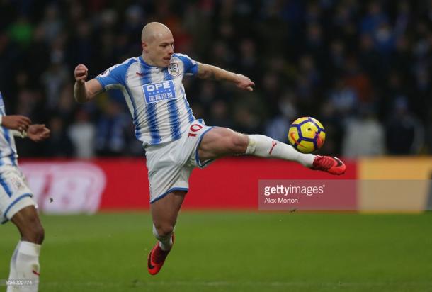  Aaron Mooy of Huddersfield controlling the ball during the Premier League match between Watford and Huddersfield Town at Vicarage Road on December 16, 2017 