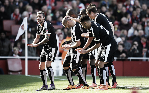 Watford players celebrate taking a 2-0 lead. Photo: Getty Images/Richard Heathcote