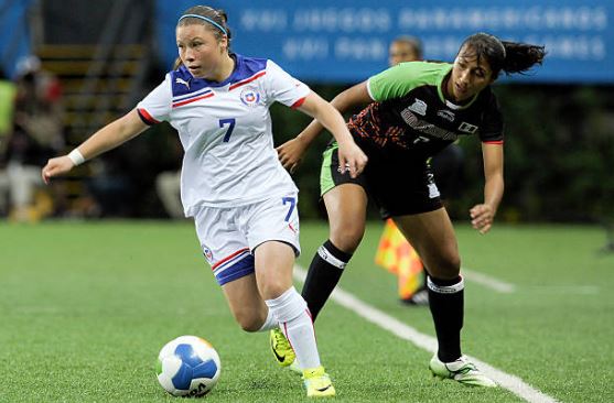 Aedo with Chile during the XVI Pan American Games in October of 2011 | Source: uda Mendes - LatinContent/Getty Images