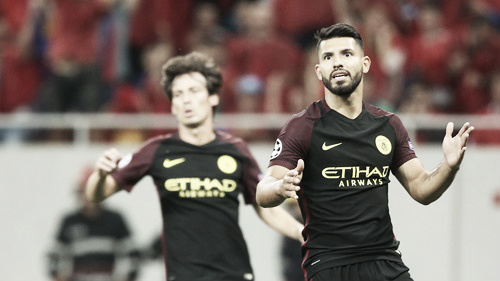 Agüero guardou três bolas no fundo da rede (Foto: Divulgação/Man City)